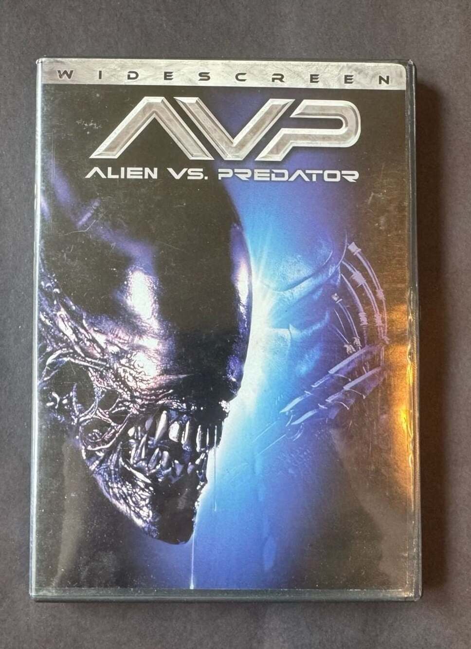20th Century Fox AVP Alien vs. Predator Widescreen DVD